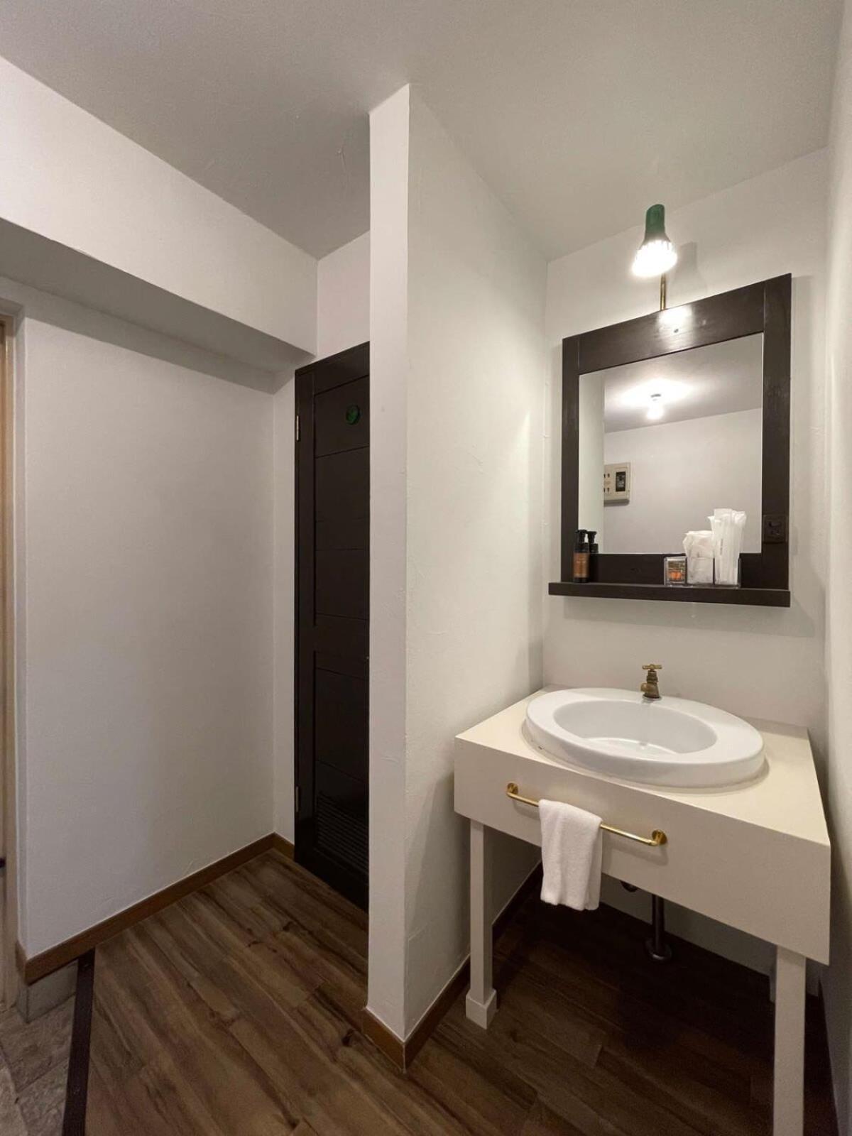 Bhotel Dai3Himawari - 2Br Good For 6Ppl Overlooking Peace Park With Wifi! ฮิโรชิม่า ภายนอก รูปภาพ